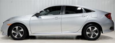 2020 Honda Civic LX   - Photo 2 - Sylvania, OH 43560