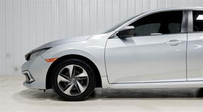2020 Honda Civic LX   - Photo 3 - Sylvania, OH 43560