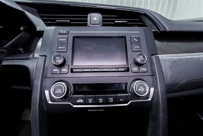 2020 Honda Civic LX   - Photo 14 - Sylvania, OH 43560