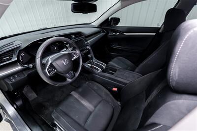 2020 Honda Civic LX   - Photo 11 - Sylvania, OH 43560