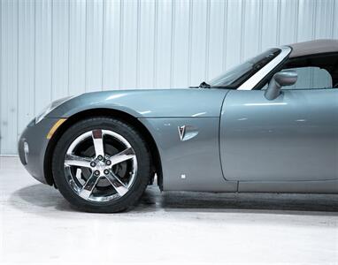 2007 Pontiac Solstice   - Photo 4 - Sylvania, OH 43560