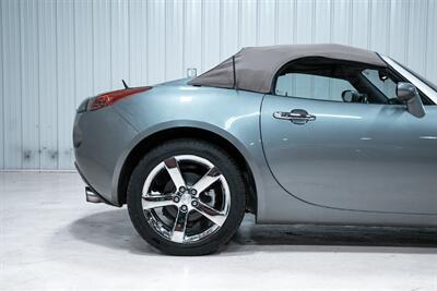 2007 Pontiac Solstice   - Photo 10 - Sylvania, OH 43560