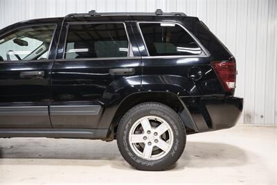 2005 Jeep Grand Cherokee Laredo 4dr Laredo - Photo 4 - Sylvania, OH 43560