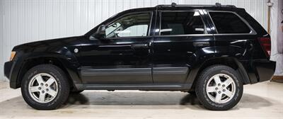 2005 Jeep Grand Cherokee Laredo 4dr Laredo - Photo 2 - Sylvania, OH 43560