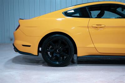 2018 Ford Mustang EcoBoost   - Photo 10 - Sylvania, OH 43560
