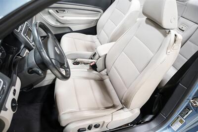 2009 Volkswagen Eos Komfort - Photo 11 - Sylvania, OH 43560