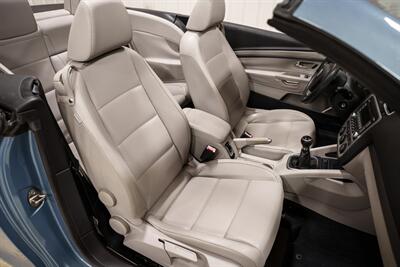2009 Volkswagen Eos Komfort - Photo 18 - Sylvania, OH 43560