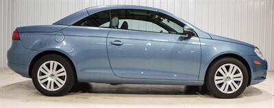 2009 Volkswagen Eos Komfort - Photo 20 - Sylvania, OH 43560