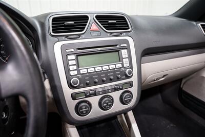 2009 Volkswagen Eos Komfort - Photo 13 - Sylvania, OH 43560