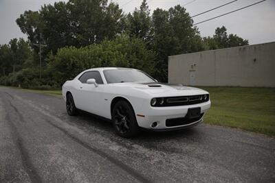 2015 Dodge Challenger R/T Plus   - Photo 1 - Sylvania, OH 43560