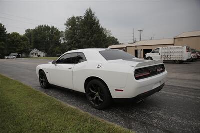 2015 Dodge Challenger R/T Plus   - Photo 7 - Sylvania, OH 43560