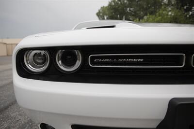 2015 Dodge Challenger R/T Plus   - Photo 17 - Sylvania, OH 43560