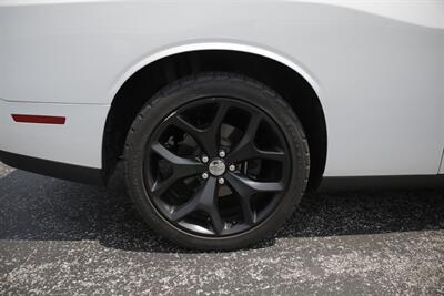 2015 Dodge Challenger R/T Plus   - Photo 39 - Sylvania, OH 43560