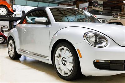 2013 Volkswagen Beetle Convertible 2.5L PZEV   - Photo 13 - Sylvania, OH 43560