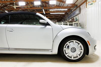 2013 Volkswagen Beetle Convertible 2.5L PZEV   - Photo 34 - Sylvania, OH 43560