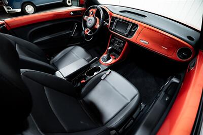 2017 Volkswagen Beetle Convertible 1.8T S   - Photo 15 - Sylvania, OH 43560