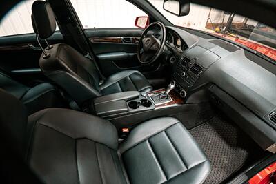 2010 Mercedes-Benz C 300 Luxury 4MATIC   - Photo 27 - Sylvania, OH 43560