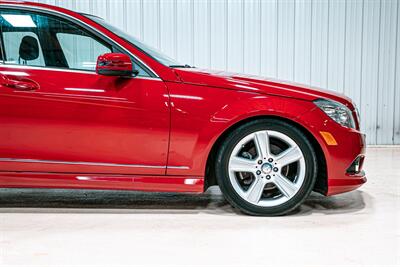 2010 Mercedes-Benz C 300 Luxury 4MATIC   - Photo 9 - Sylvania, OH 43560