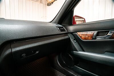 2010 Mercedes-Benz C 300 Luxury 4MATIC   - Photo 20 - Sylvania, OH 43560