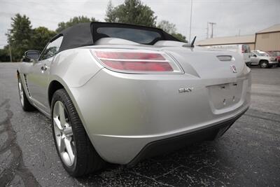 2008 Saturn SKY   - Photo 12 - Sylvania, OH 43560