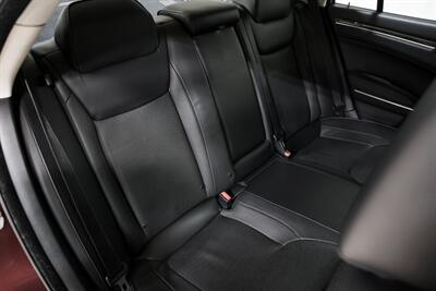 2015 Chrysler 300C   - Photo 27 - Sylvania, OH 43560