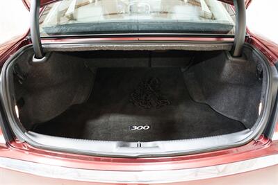 2015 Chrysler 300C   - Photo 7 - Sylvania, OH 43560