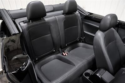 2013 Volkswagen Beetle Convertible Turbo - Photo 24 - Sylvania, OH 43560