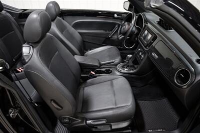 2013 Volkswagen Beetle Convertible Turbo - Photo 21 - Sylvania, OH 43560