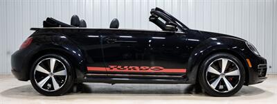 2013 Volkswagen Beetle Convertible Turbo - Photo 19 - Sylvania, OH 43560