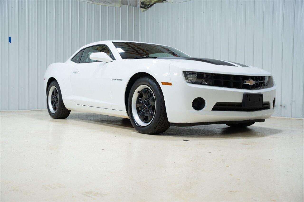 2013 Chevrolet Camaro LS   - Photo 1 - Sylvania, OH 43560