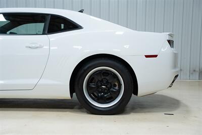 2013 Chevrolet Camaro LS   - Photo 4 - Sylvania, OH 43560