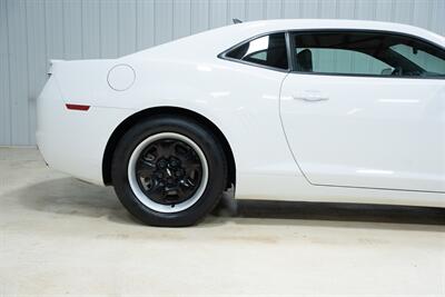 2013 Chevrolet Camaro LS   - Photo 15 - Sylvania, OH 43560