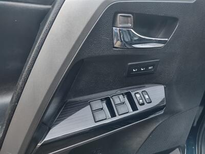 2017 Toyota RAV4 Limited   - Photo 10 - Mesa, AZ 85210