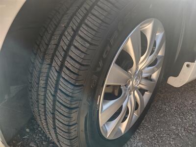 2013 Toyota Corolla LE   - Photo 18 - Mesa, AZ 85210