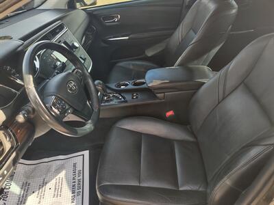 2013 Toyota Avalon XLE   - Photo 8 - Mesa, AZ 85210