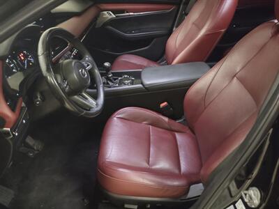 2021 Mazda Mazda3 Hatchback Premium - Photo 8 - Mesa, AZ 85210