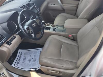 2013 Toyota Highlander Plus   - Photo 10 - Mesa, AZ 85210