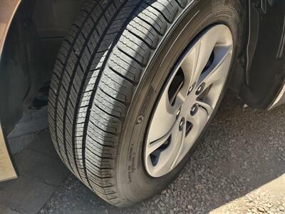 2015 Honda Civic LX - Photo 17 - Mesa, AZ 85210