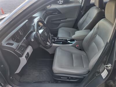 2016 Honda Accord EX-L w/Navi w/Honda Sensi   - Photo 13 - Mesa, AZ 85210