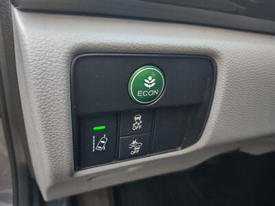 2016 Honda Accord EX-L w/Navi w/Honda Sensi   - Photo 8 - Mesa, AZ 85210