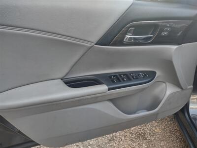 2016 Honda Accord EX-L w/Navi w/Honda Sensi   - Photo 6 - Mesa, AZ 85210