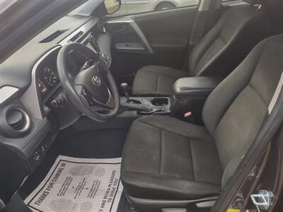 2018 Toyota RAV4 LE   - Photo 10 - Mesa, AZ 85210