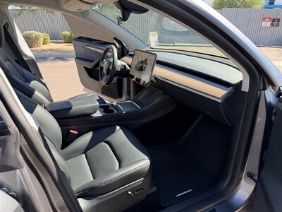 2025 Tesla Model Y Performance   - Photo 19 - Mesa, AZ 85212