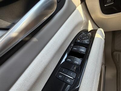 2023 Cadillac Escalade Sport Platinum   - Photo 17 - Mesa, AZ 85212
