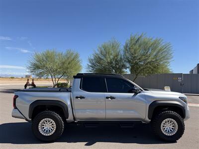 2026 Toyota Tacoma TRD Off Road HV   - Photo 12 - Mesa, AZ 85212