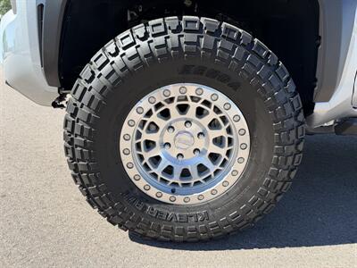 2026 Toyota Tacoma TRD Off Road HV   - Photo 17 - Mesa, AZ 85212