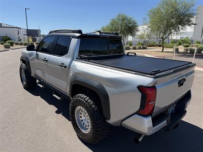 2026 Toyota Tacoma TRD Off Road HV   - Photo 8 - Mesa, AZ 85212