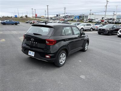 2021 Hyundai VENUE SE   - Photo 4 - Clarenville, NL A5A 2C4
