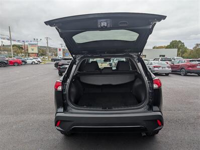 2025 Toyota Corolla Cross LE - Photo 5 - St John's, NL A1B 1C2