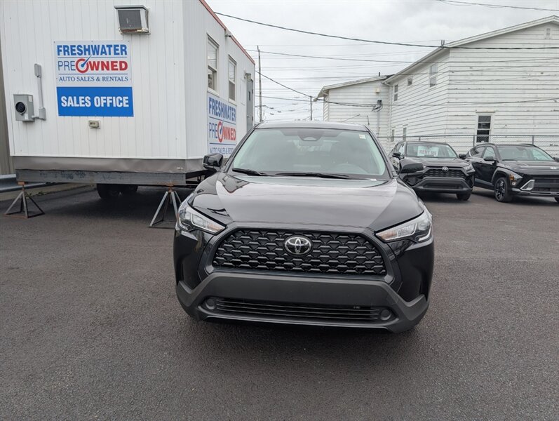2025 Toyota Corolla Cross LE - Photo 2 - St John's, NL A1B 1C2